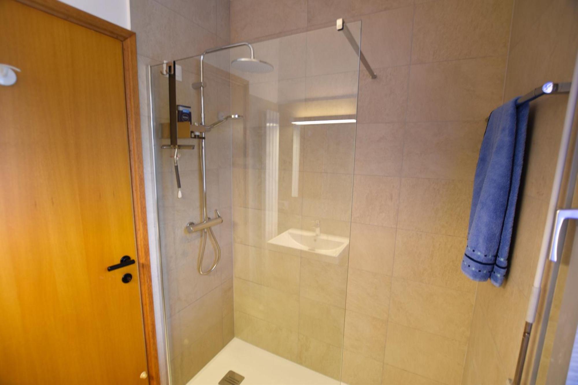 2-Bedroom Lakeview Apartment Bella Gaeta San Siro  Exterior photo