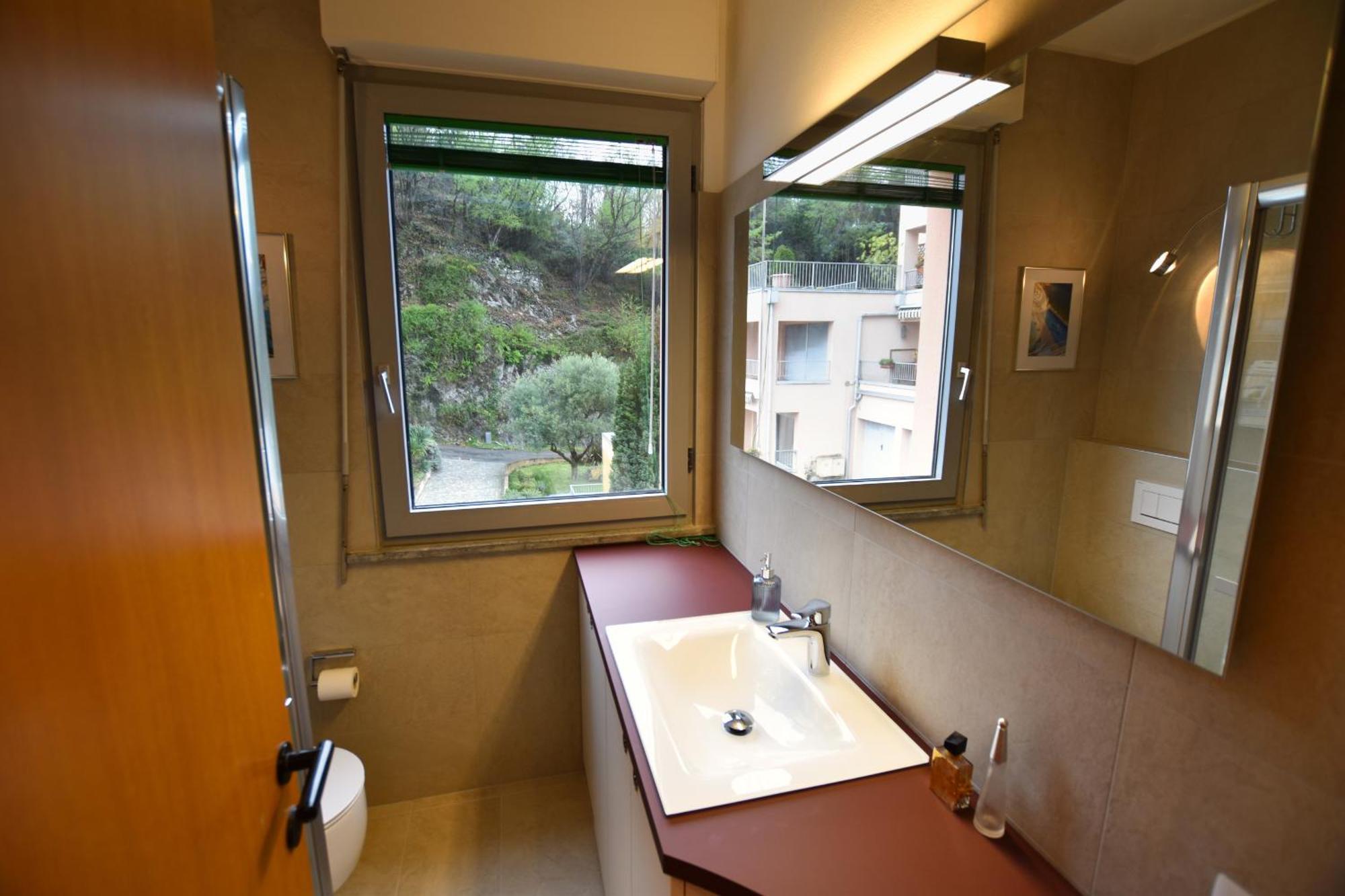 2-Bedroom Lakeview Apartment Bella Gaeta San Siro  Exterior photo